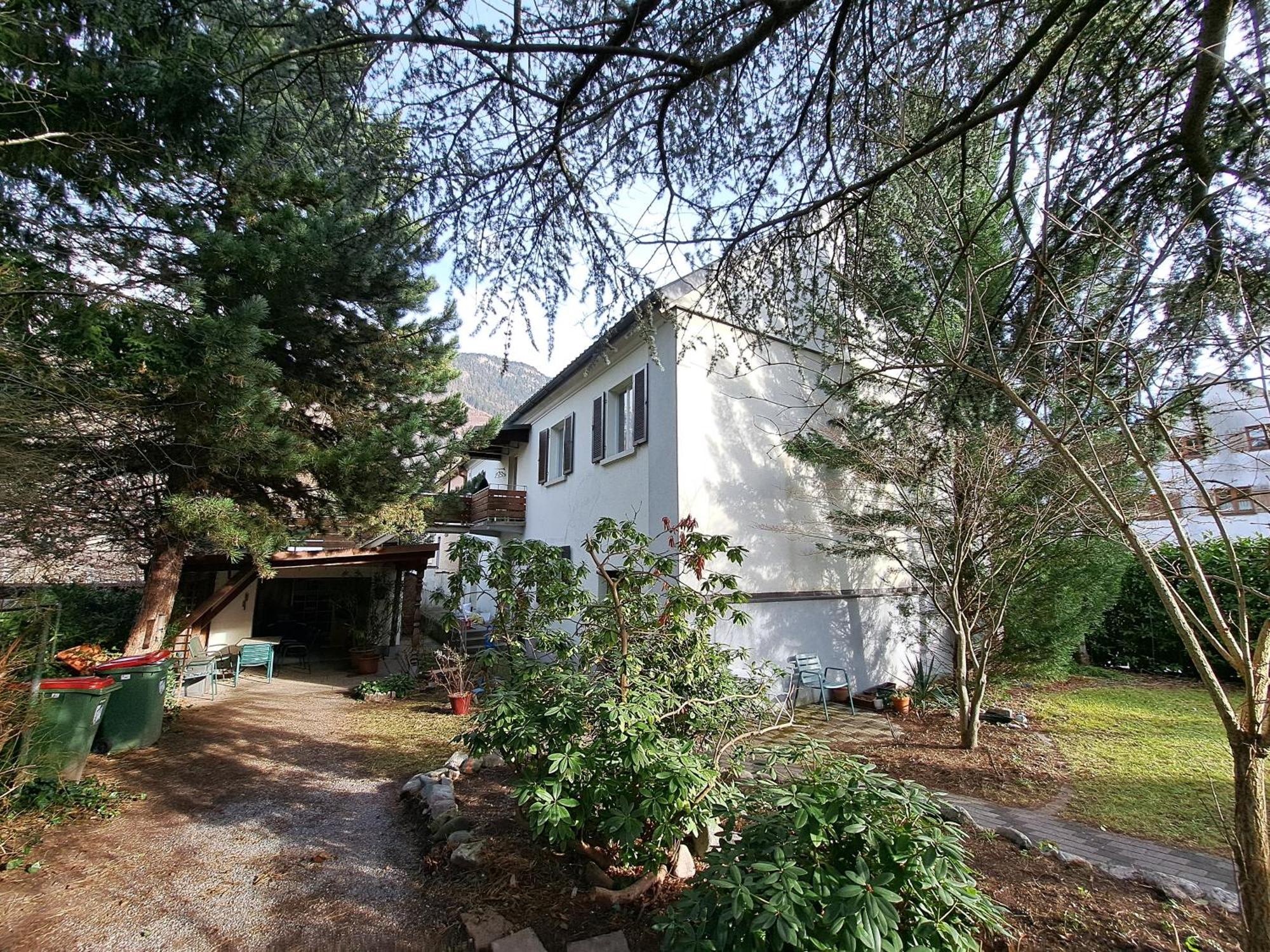 Apartamento Geraeumige Im Zentrum Von *
